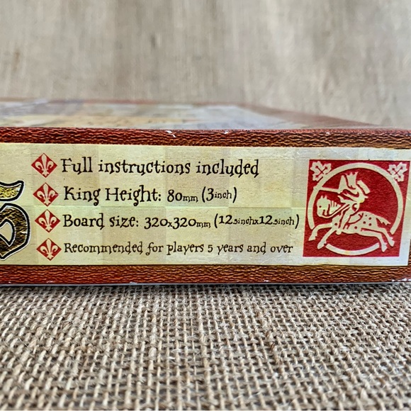 HOUSE OF MARBLES Children’s Chess Set Hand-Painted Woden Recommended 5+ - Picture 11 of 14